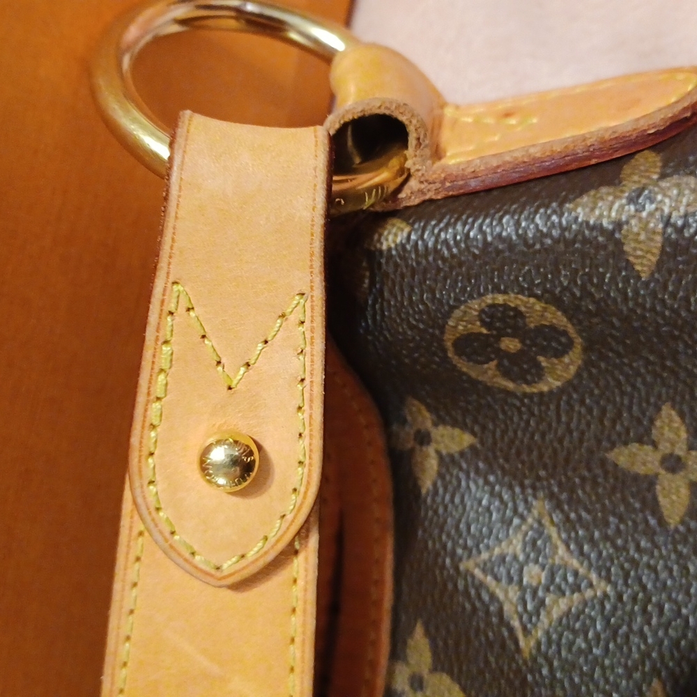 Beautiful  louis vuitton - Picture 5 of 8